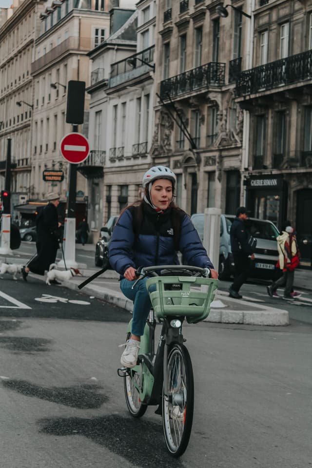 Métro, vélo, dodo !
